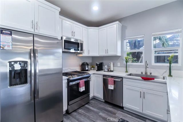 66 W Peoria St, Pasadena, CA 91103
