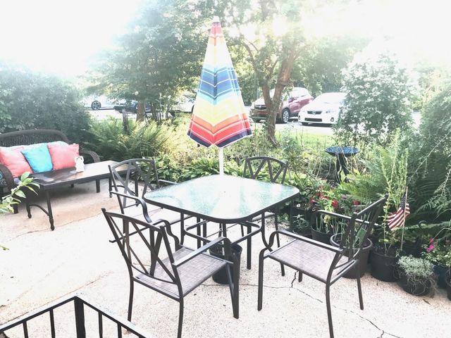 3001 Walnut Grove Rd Apt 4, Memphis, TN 38111