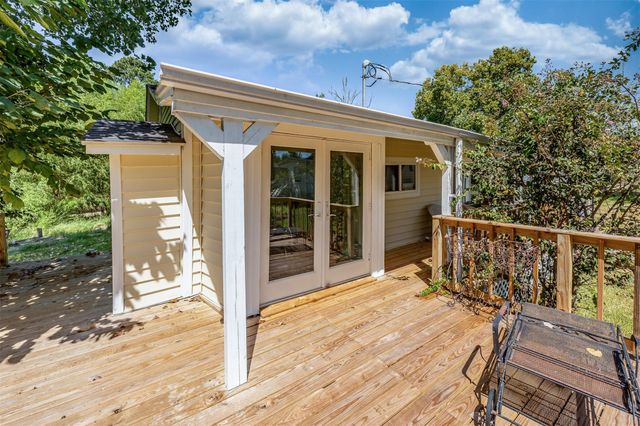 1570 Yaupon Cove Drive, Onalaska, TX 77360