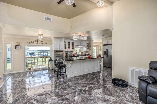 1570 Yaupon Cove Drive, Onalaska, TX 77360