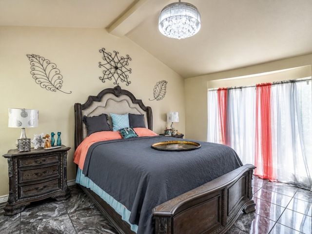 1570 Yaupon Cove Drive, Onalaska, TX 77360