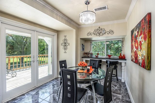 1570 Yaupon Cove Drive, Onalaska, TX 77360