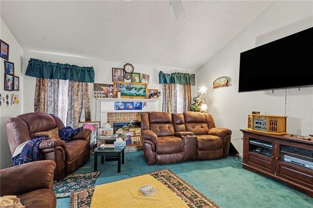 5494 Sweetsprings Drive Southwest, Powder Springs, GA 30127