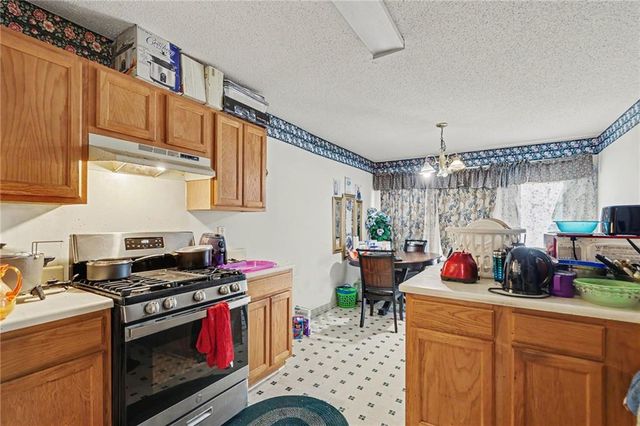 5494 Sweetsprings Drive Southwest, Powder Springs, GA 30127