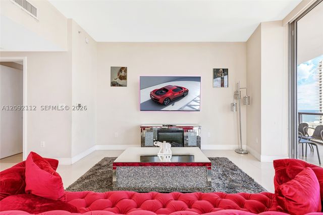 2600 E Hallandale Beach Blvd T3301, Hallandale Beach, FL 33009