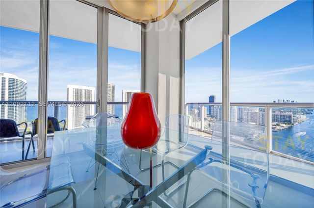 2600 E Hallandale Beach Blvd T3301, Hallandale Beach, FL 33009
