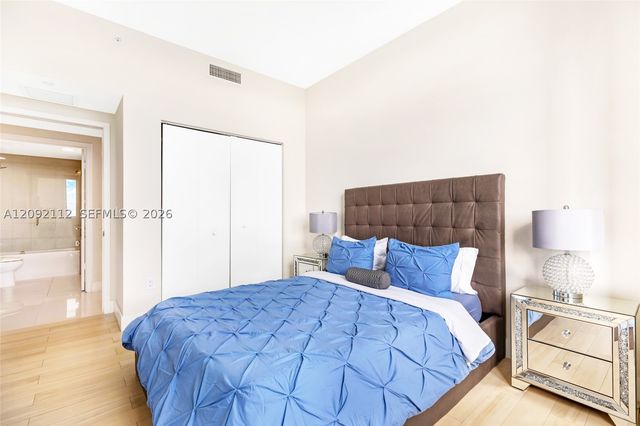 2600 E Hallandale Beach Blvd T3301, Hallandale Beach, FL 33009