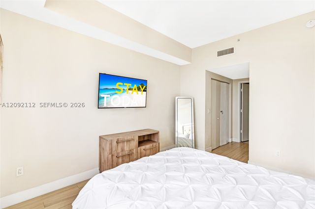2600 E Hallandale Beach Blvd T3301, Hallandale Beach, FL 33009