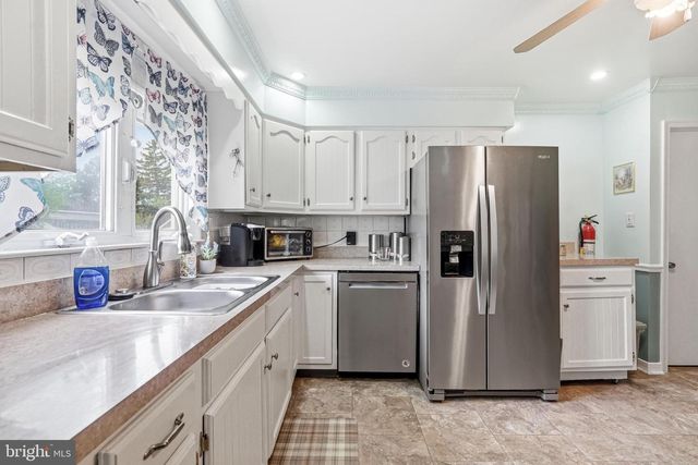 30 PROSPECT AVE, Blackwood, NJ 08012