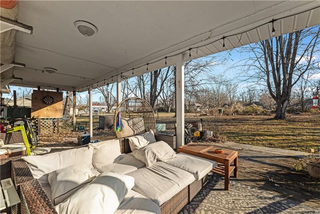 1107 SE C Street, Bentonville, AR 72712