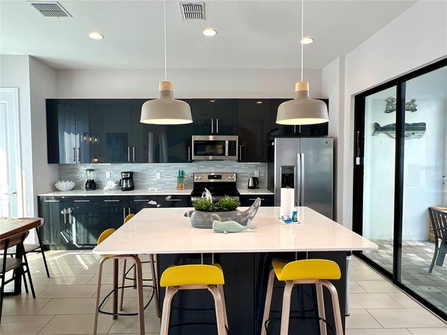 235 VILLA DOMANI CIRCLE, Davenport, FL 33896