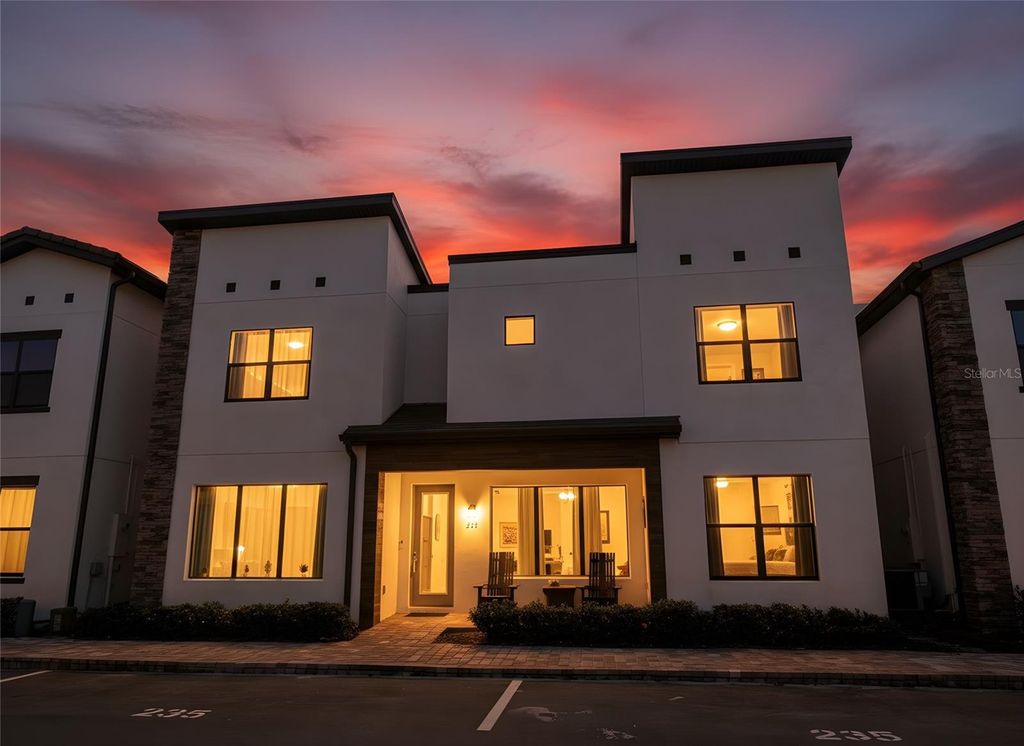 235 VILLA DOMANI CIRCLE, Davenport, FL 33896