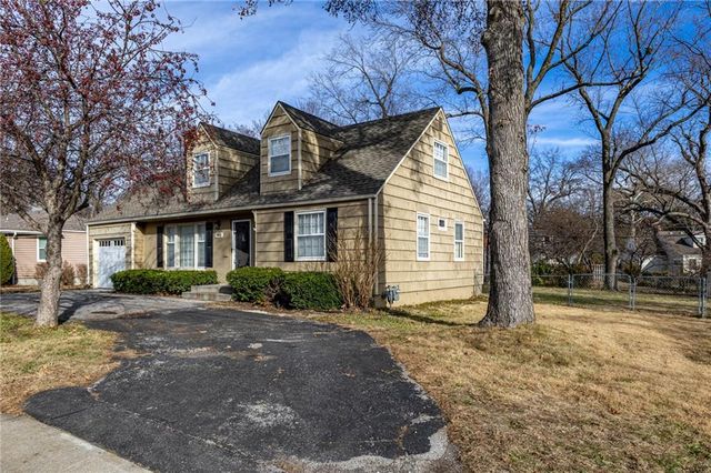 7401 Nall Avenue, Prairie Village, KS 66208