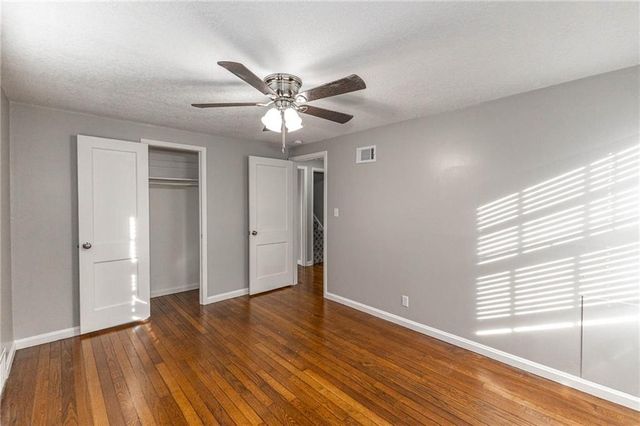 7401 Nall Avenue, Prairie Village, KS 66208