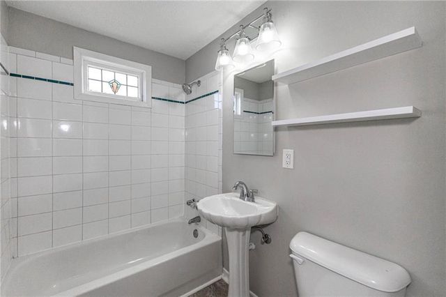 7401 Nall Avenue, Prairie Village, KS 66208