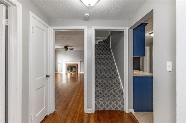 7401 Nall Avenue, Prairie Village, KS 66208