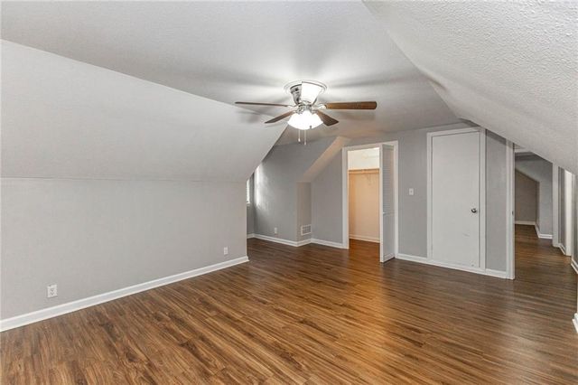 7401 Nall Avenue, Prairie Village, KS 66208