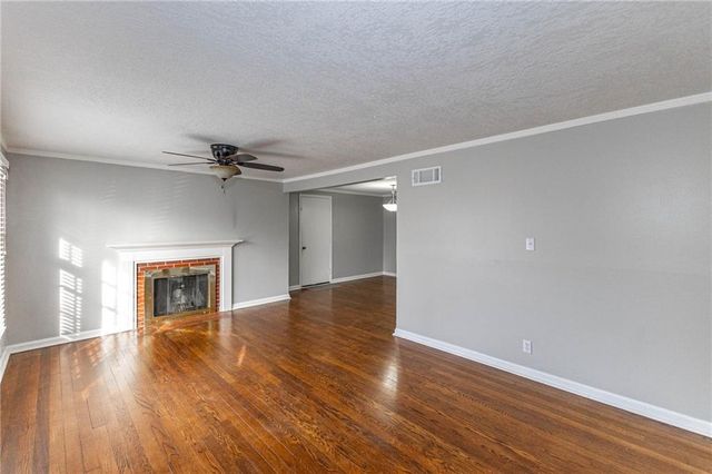 7401 Nall Avenue, Prairie Village, KS 66208