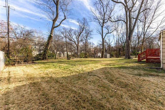 7401 Nall Avenue, Prairie Village, KS 66208