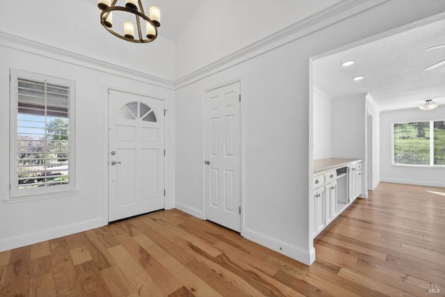 405 Crestridge Pl, Santa Rosa, CA 95409