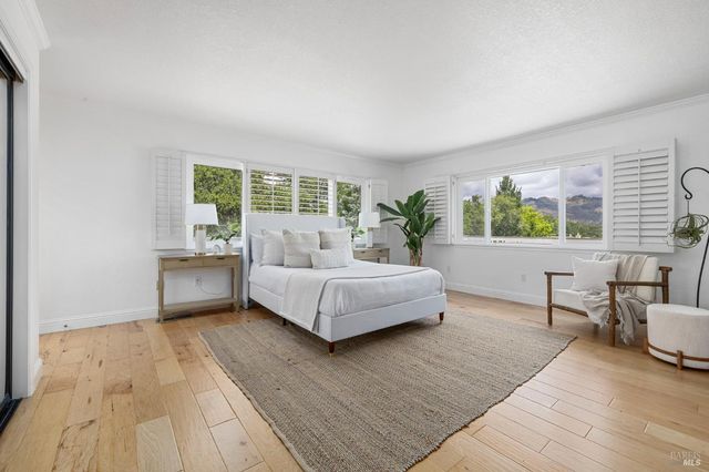 405 Crestridge Pl, Santa Rosa, CA 95409