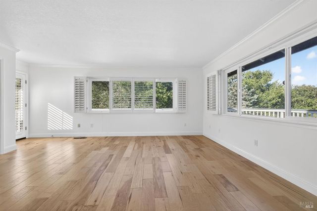 405 Crestridge Pl, Santa Rosa, CA 95409