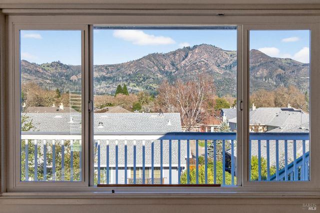 405 Crestridge Pl, Santa Rosa, CA 95409