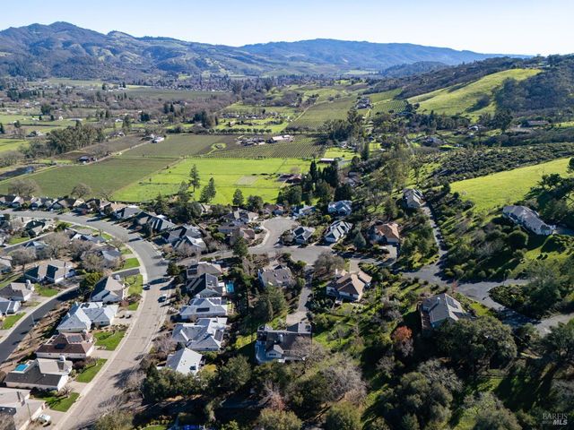 405 Crestridge Pl, Santa Rosa, CA 95409