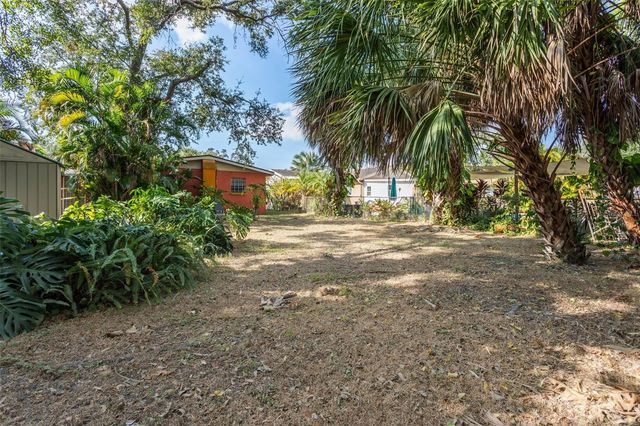 305 N LAUBER WAY, Tampa, FL 33609