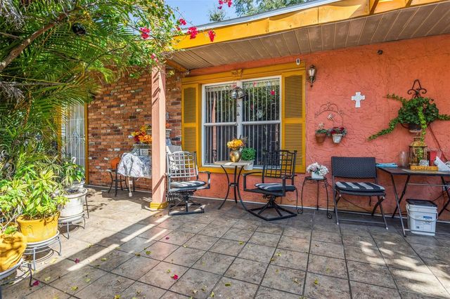 305 N LAUBER WAY, Tampa, FL 33609