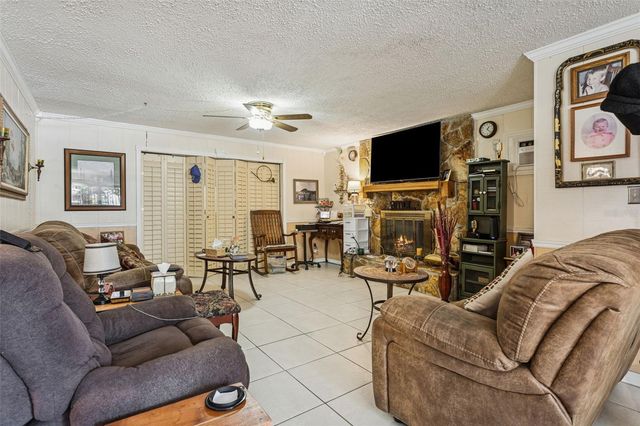 305 N LAUBER WAY, Tampa, FL 33609