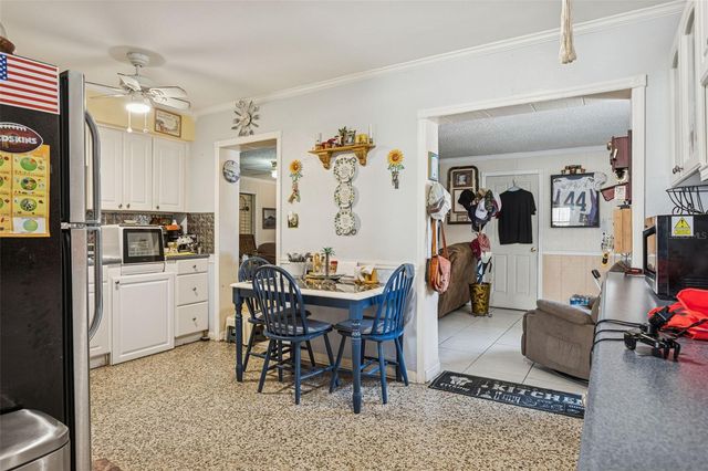 305 N LAUBER WAY, Tampa, FL 33609