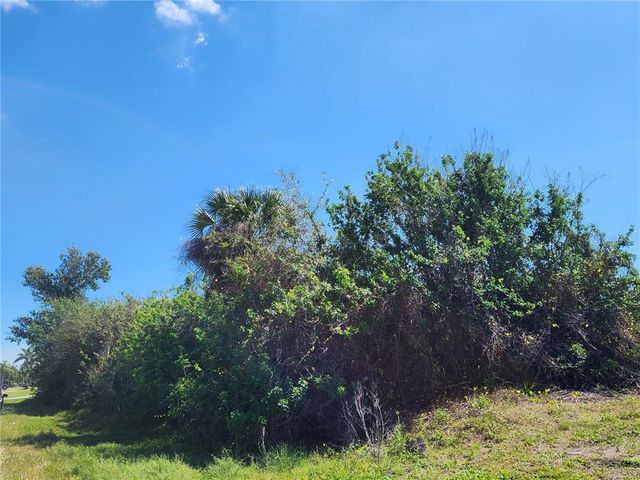 9417 HEARTWELLVILLE AVENUE, Englewood, FL 34224
