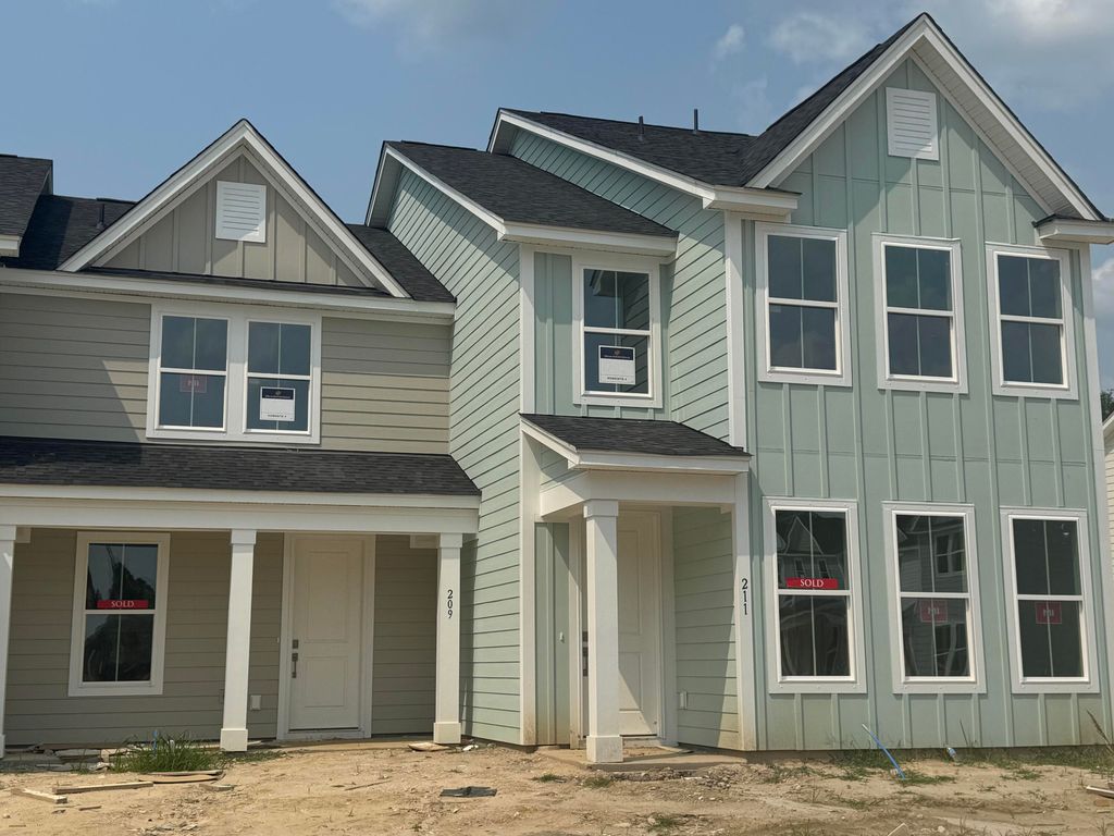 735 Alma Square Dr Drive, Moncks Corner, SC 29461