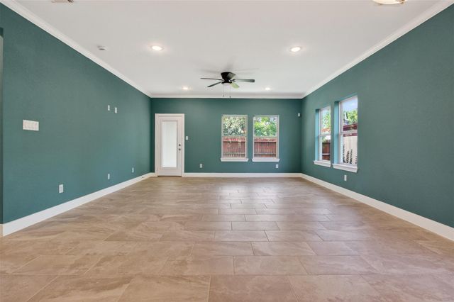 5613 Annunciation Street, Houston, TX 77016