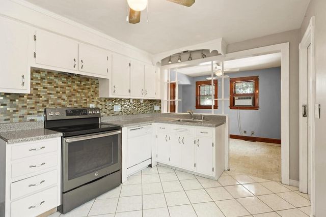 8 Plain St, Randolph, MA 02368