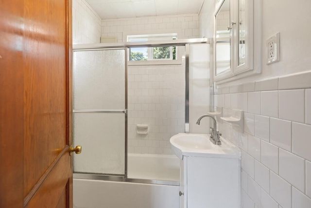 8 Plain St, Randolph, MA 02368