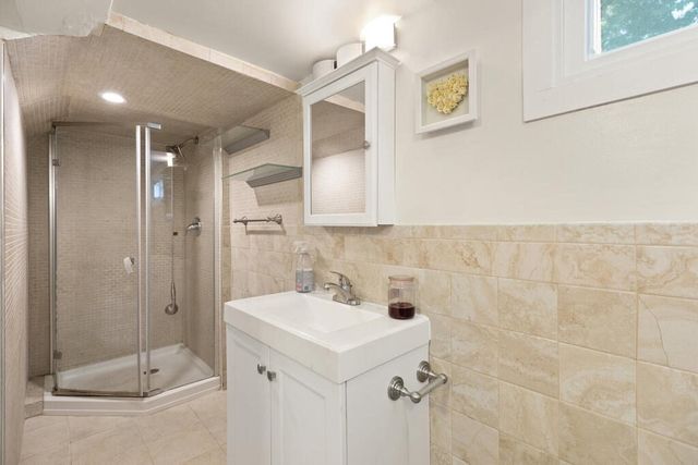 8 Plain St, Randolph, MA 02368