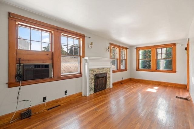 8 Plain St, Randolph, MA 02368