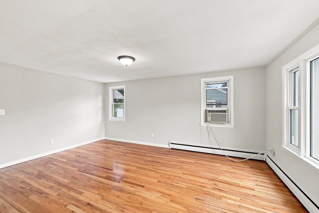 46 Kay St, Springfield, MA 01109