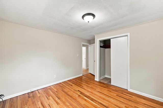 46 Kay St, Springfield, MA 01109