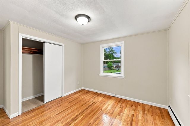 46 Kay St, Springfield, MA 01109