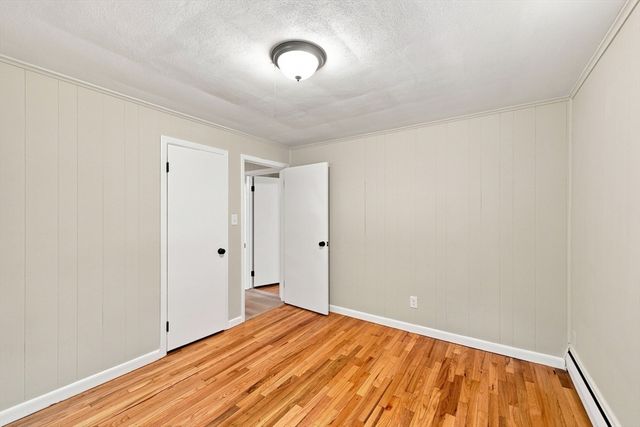 46 Kay St, Springfield, MA 01109