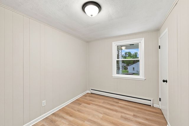 46 Kay St, Springfield, MA 01109