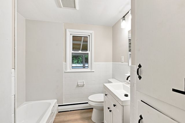 46 Kay St, Springfield, MA 01109