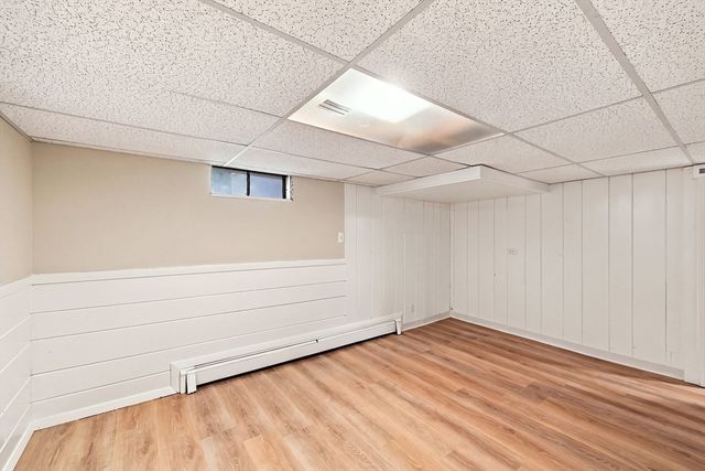 46 Kay St, Springfield, MA 01109