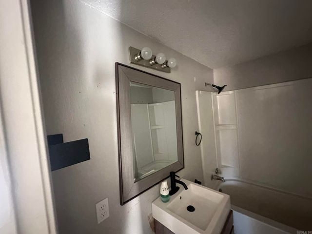 372 Grant 74, Sheridan, AR 72150