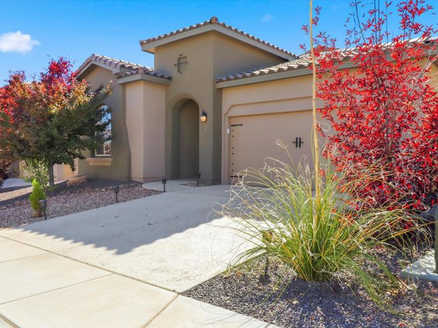 6936 Dusty Drive NE, Rio Rancho, NM 87144