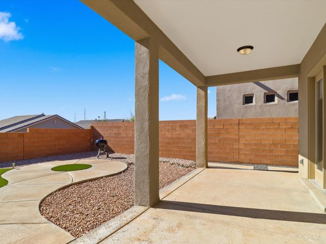 6936 Dusty Drive NE, Rio Rancho, NM 87144