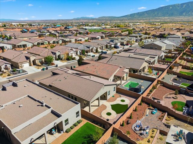 6936 Dusty Drive NE, Rio Rancho, NM 87144